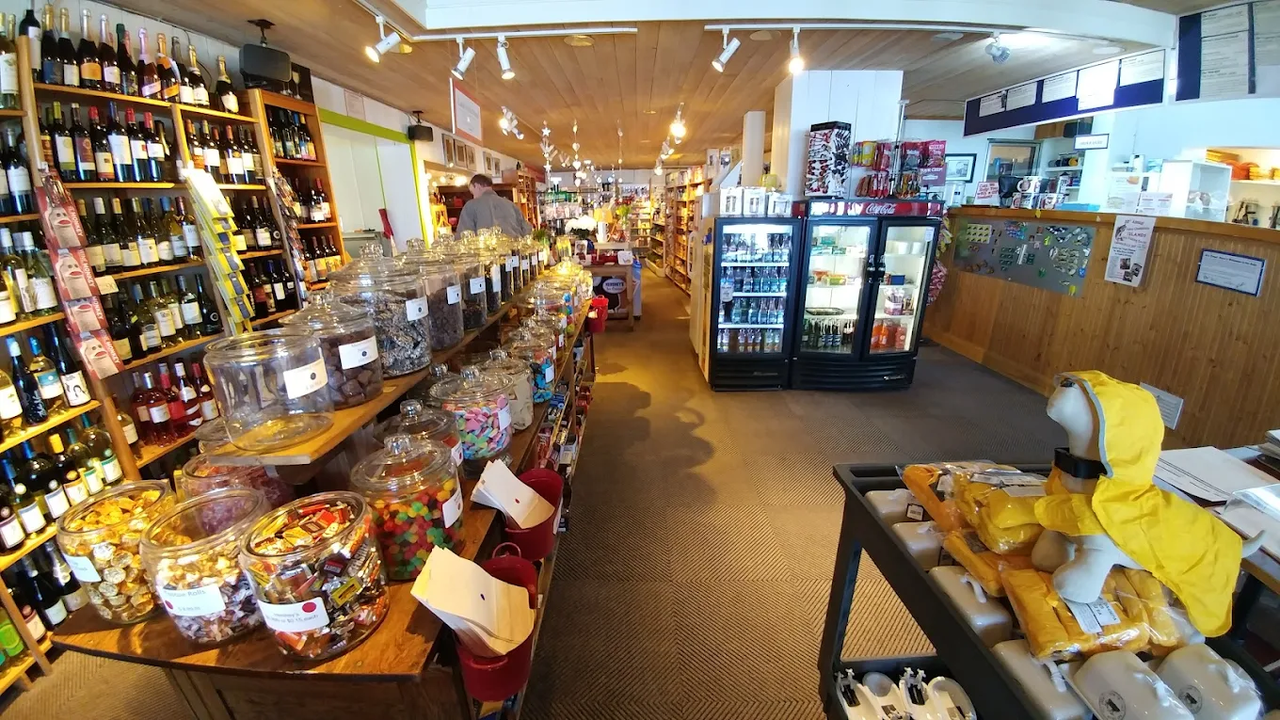 Hero's Welcome General Store